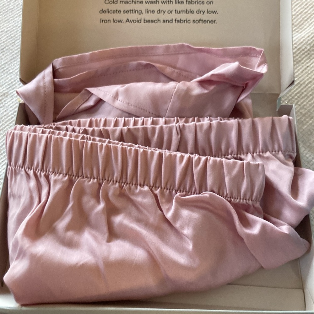 Ettitude 100% Bamboo Lyocel Sateen Shorties In Rose NIB - Picture 4 of 8